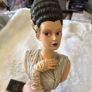 bride of frankenstein statue HTF NWT